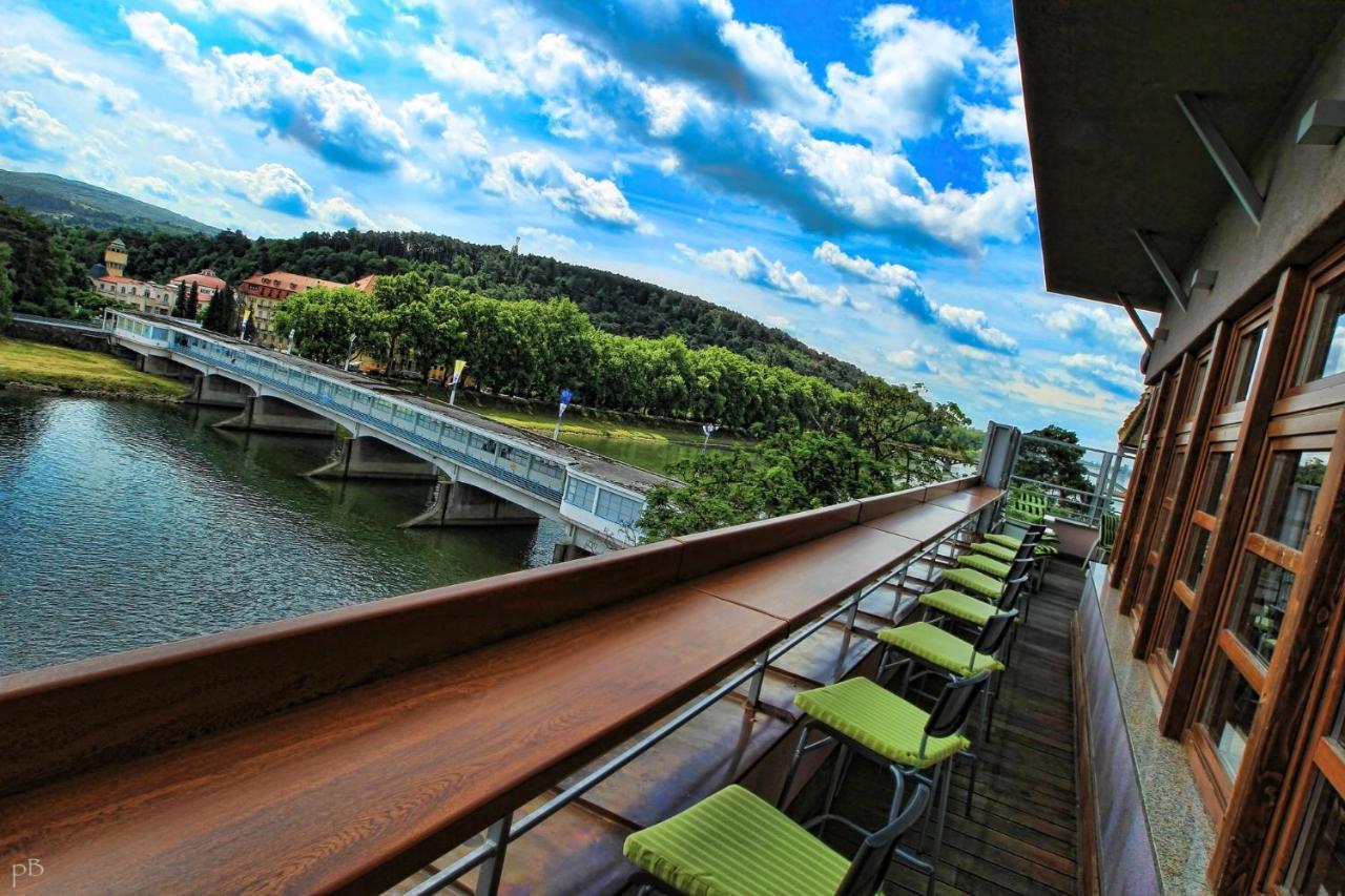 Hotel Pavla ピエシュチャニ エクステリア 写真