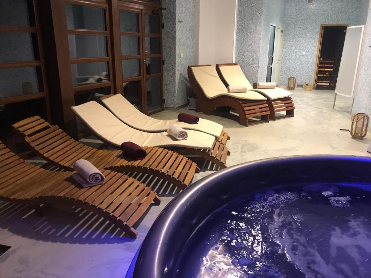 Hotel Pavla ピエシュチャニ エクステリア 写真